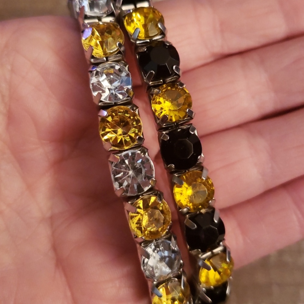 Bracelets - Picture 3 of 3